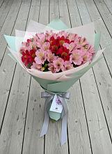 Букет цветов из:  Альстромерии в Петровское