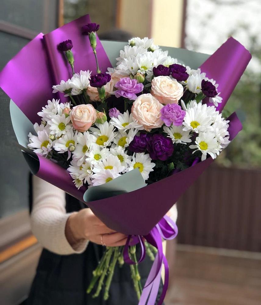 Букет цветов из: Хризантемы, Гвоздики и Розы в Петровское