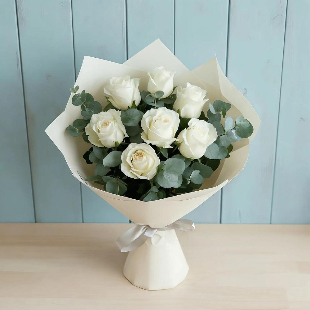 Букет Белые розы в Эвкалипте в Петровское