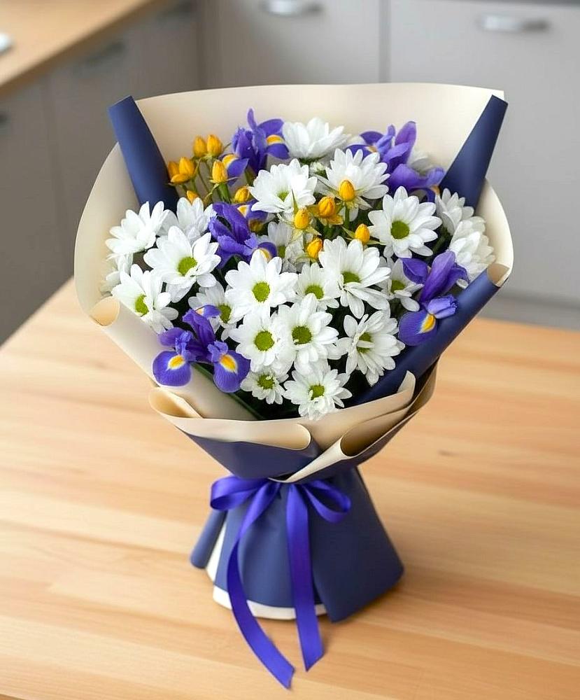 Букет цветов из: Розы, Ирисы и Хризантемы в Петровское